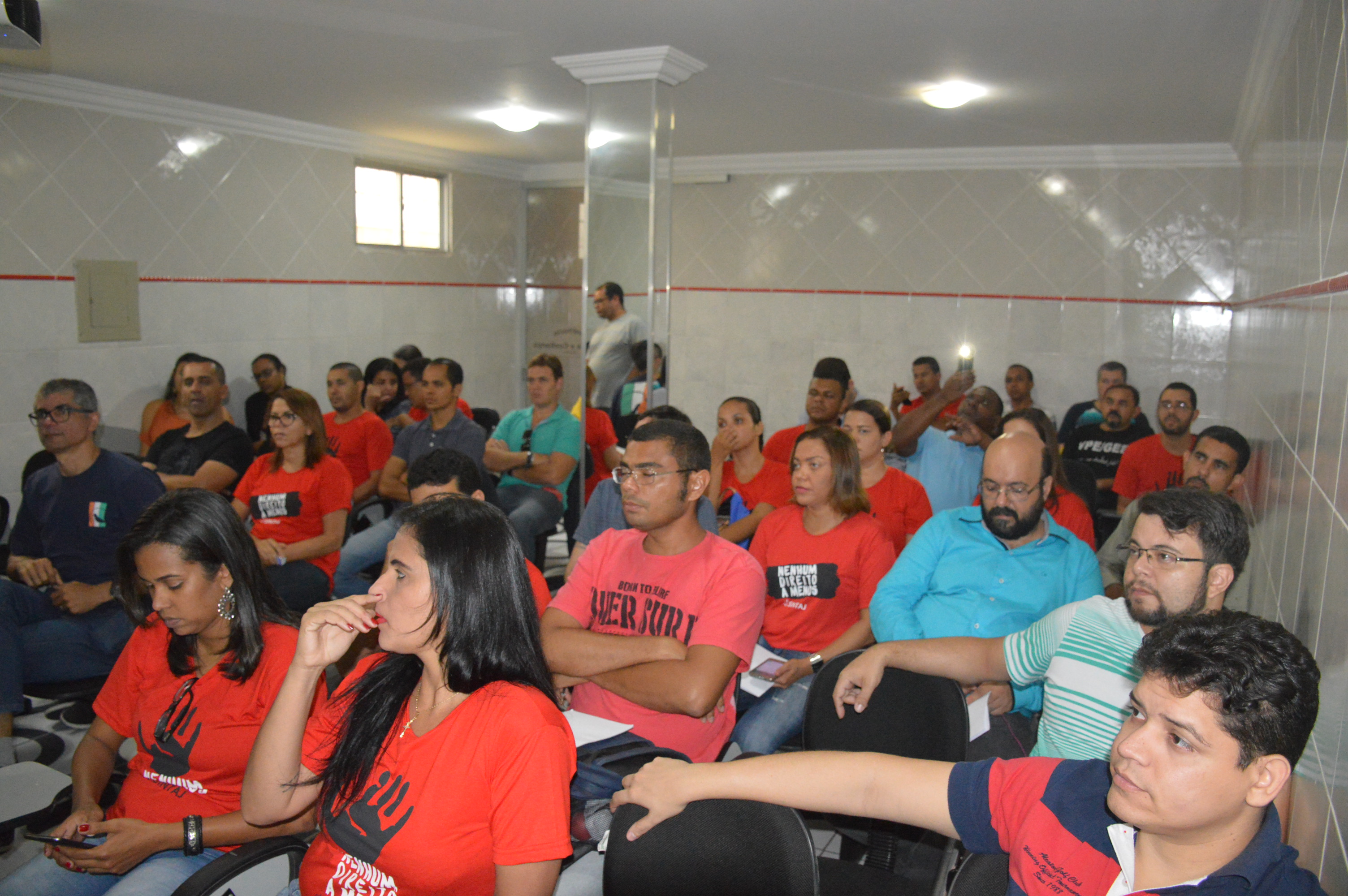 Coordenadoria do SINTAJ debate correção de distorções salariais com filiados sem VPE